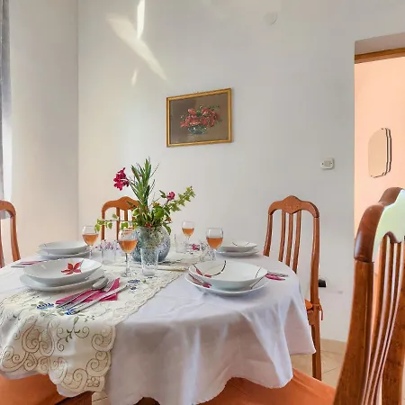 Ana Lucija By Interhome * Pula