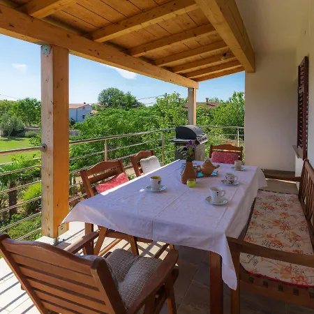 بيت للعطل Ana Lucija By Interhome بولا