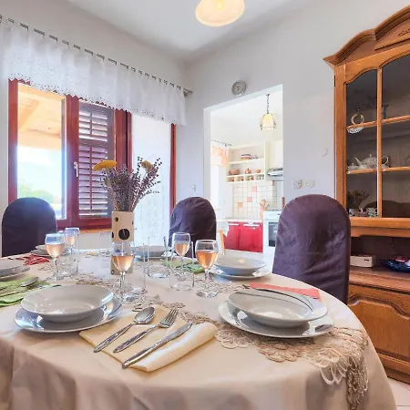 Tatil Evi Ana Lucija By Interhome