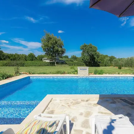 Ana Lucija By Interhome * بولا