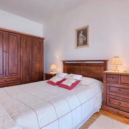 Ana Lucija By Interhome Tatil Evi Pula