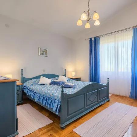 Ana Lucija By Interhome بولا