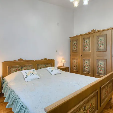 Ana Lucija By Interhome بولا