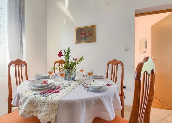 Ana Lucija By Interhome * Pula