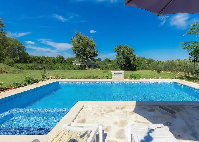 Ana Lucija By Interhome * Pula