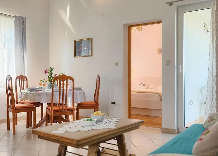 Ana Lucija By Interhome * Pula