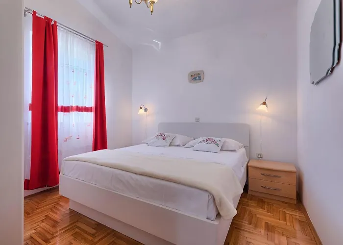 Tatil Evi Ana Lucija By Interhome